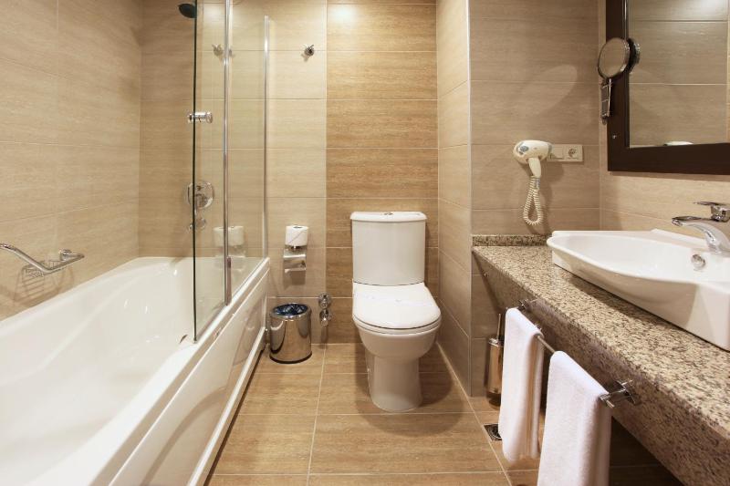 Deluxe Single Room image 4