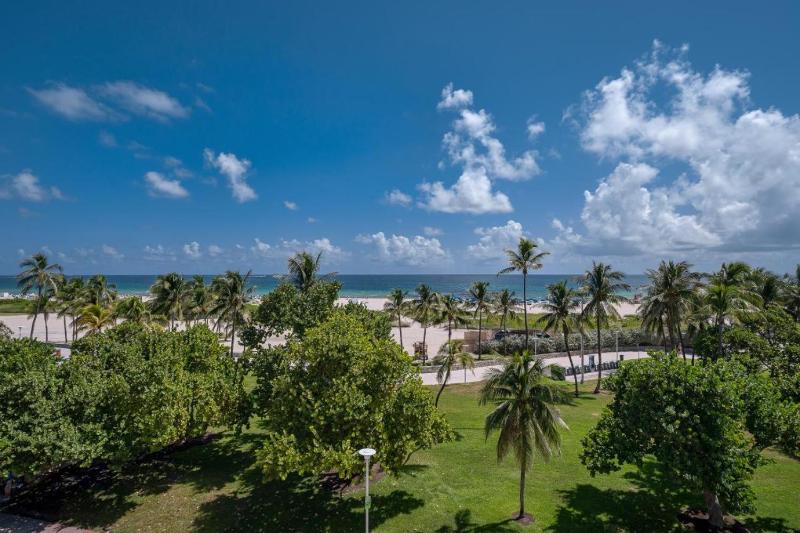 Strand Ocean Drive Suites - image 32