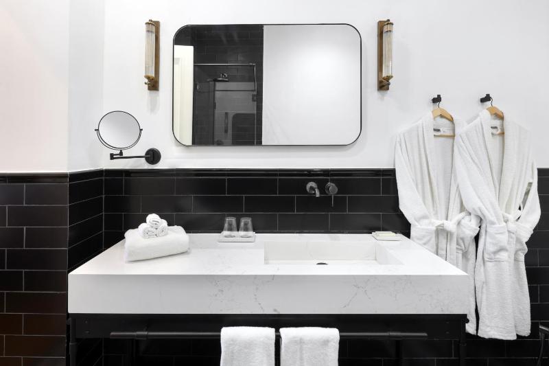Allegro Neve Tzedek Boutique Suites with nearby shelter - By HOMY - image 5