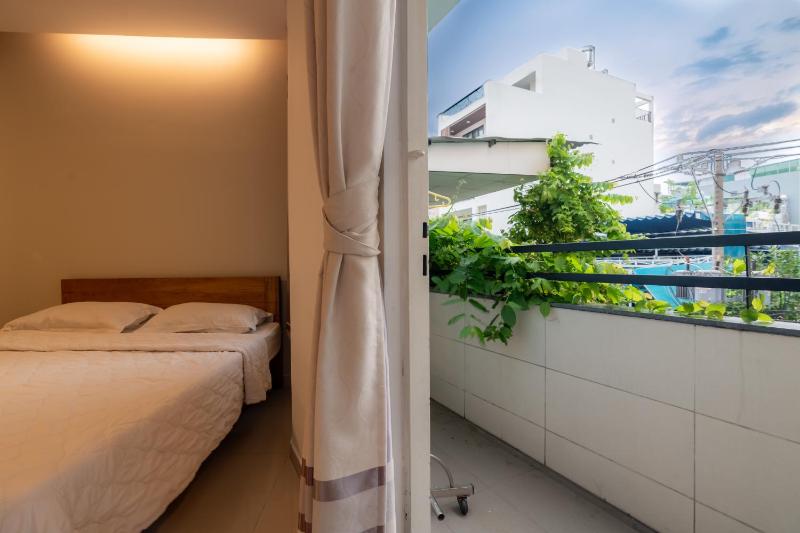 Green Cocoon - image 9