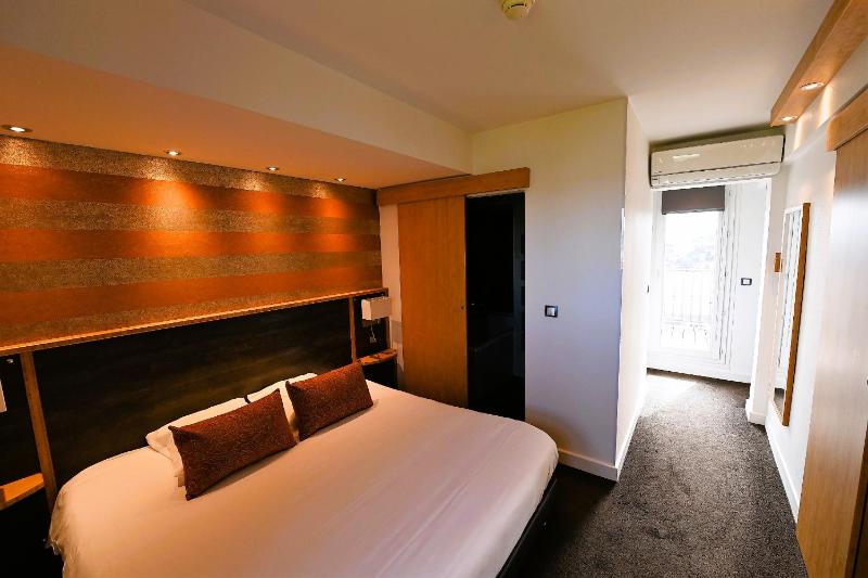 Junior Suite image 1