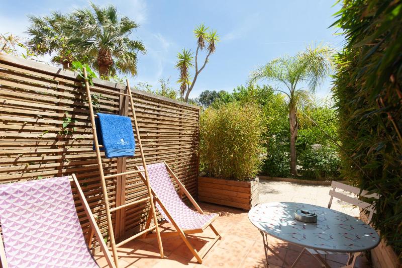 Hôtel La Piscine - image 11