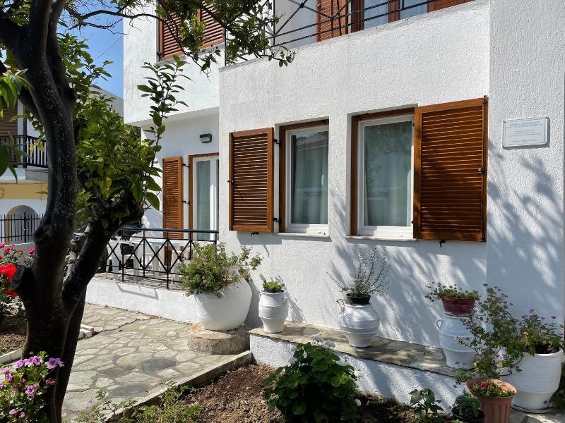 Karagiozos Studios & Apartments - image 2