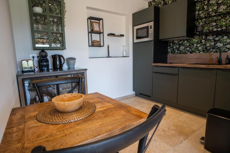 Apartment with Sea View image 4