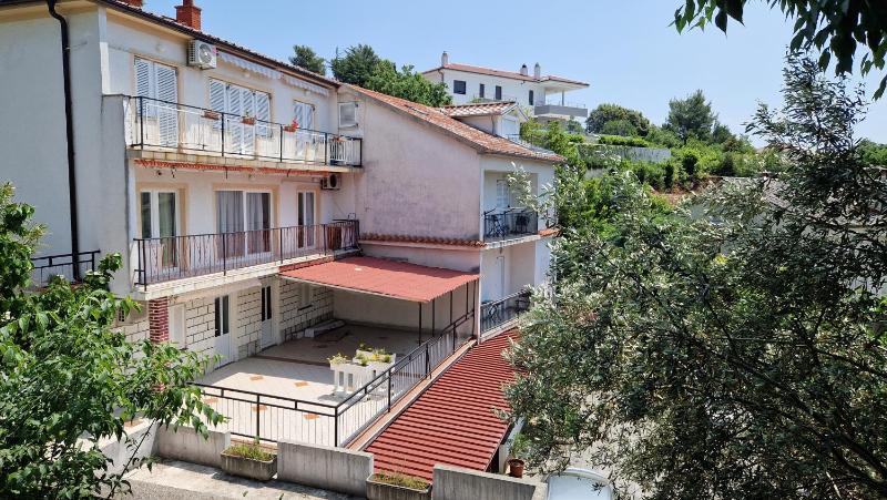Apartments Miklic - image 14