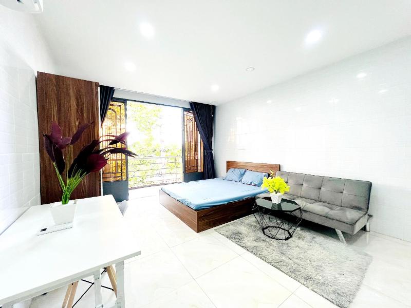 Long Home 2 - B01 - image 3