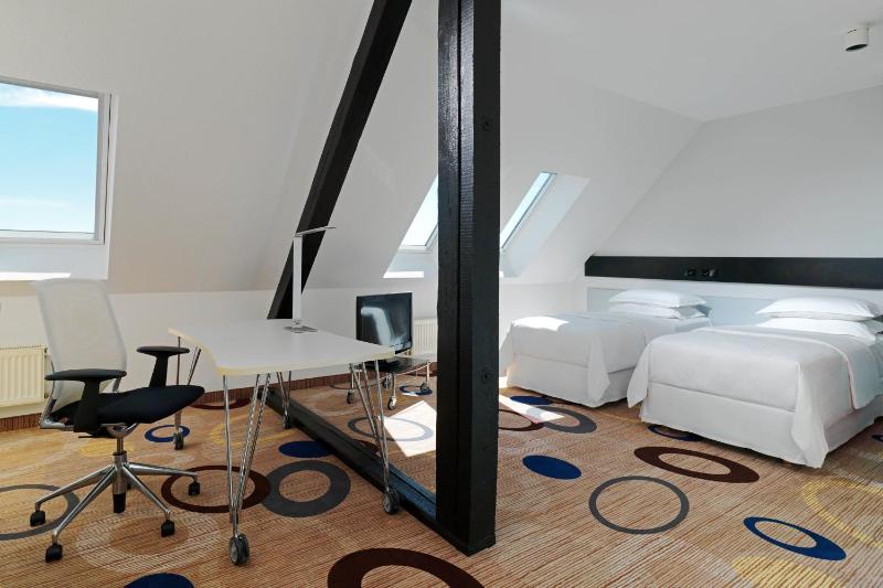 Executive, Guest room, 2 Twin/Single Bed(s) image 3