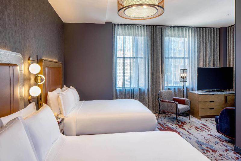 Junior Suite, 2 Queen  image 2