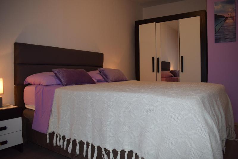 Apartment Grapes - image 13