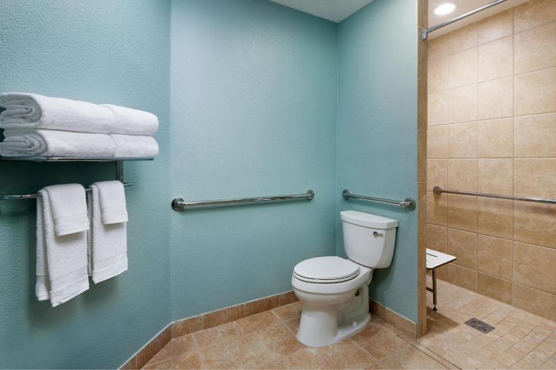 Two-Bedroom Villa with Balcony image 2