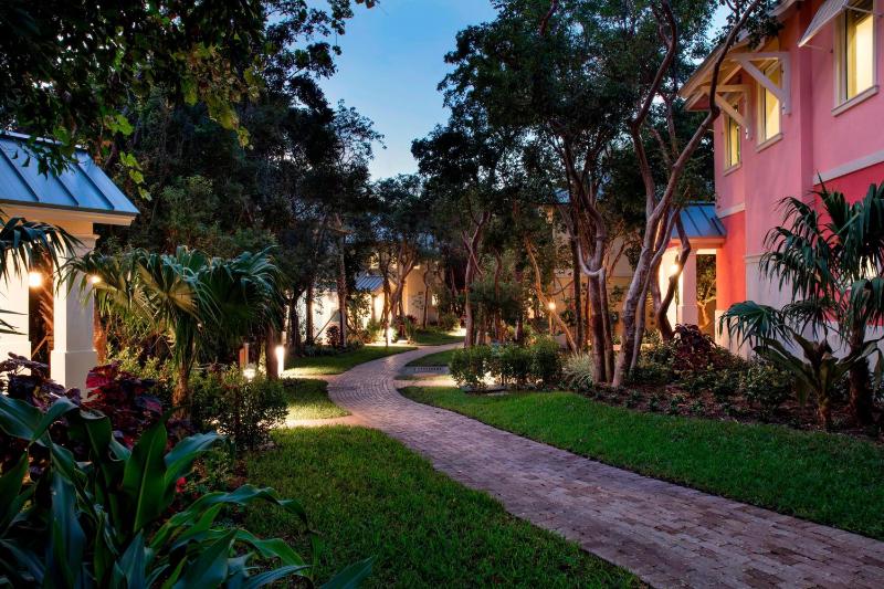 2 Story Bungalow Villa, 1 Bedroom Villa, Resort view image 1