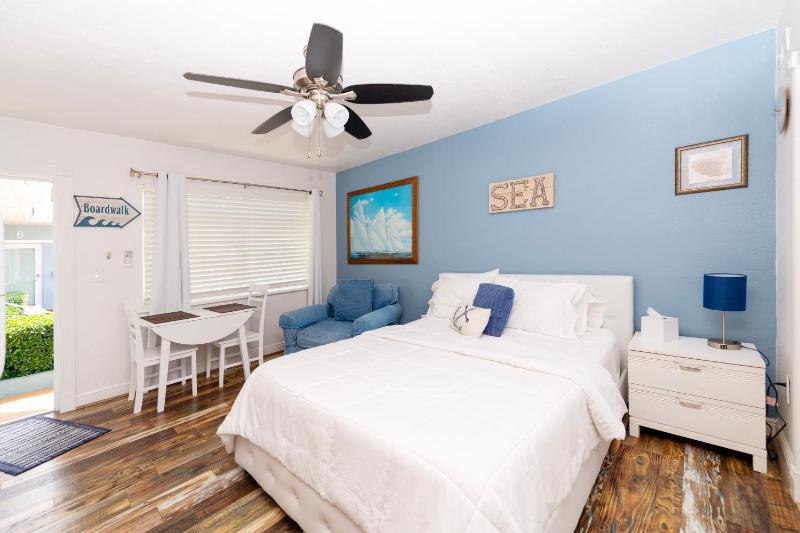 Tropic Isle Boutique Hotel - image 11