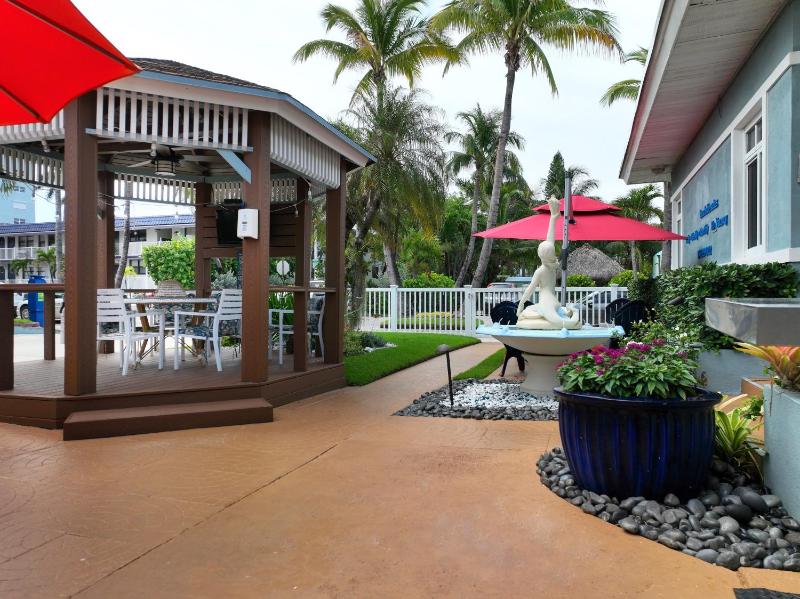 Tropic Isle Boutique Hotel - image 6