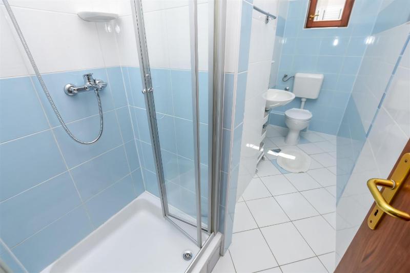 One-Bedroom apartment Standard image 2