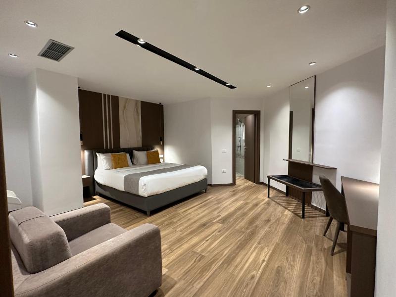 Deluxe Suite with Sea View image 1