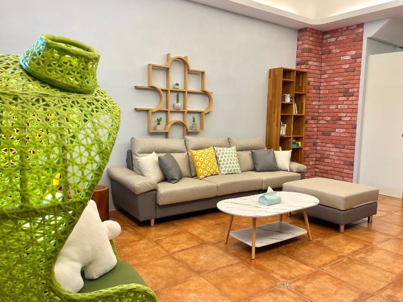 Puzzle Home Stay - image 2