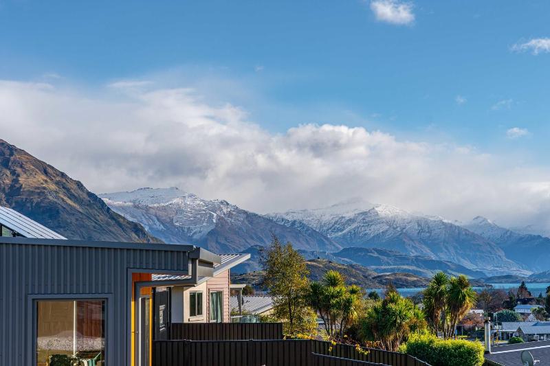 Tranquil Heights Wanaka - image 14