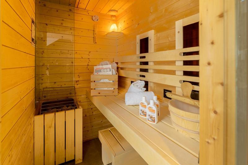 Junior Suite with Sauna image 2