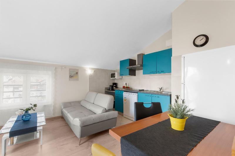 Villa Hope - Apartments with Shared Pool - image 22