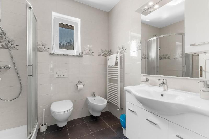 Villa Hope - Apartments with Shared Pool - image 25