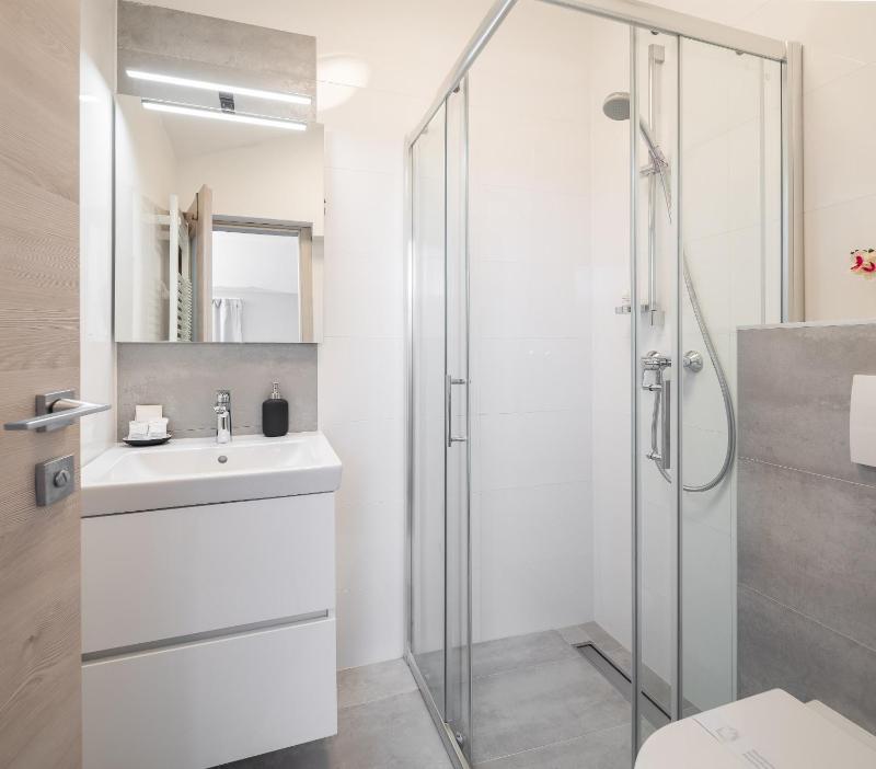 Studio with Sea View image 2