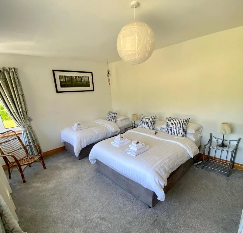 Triple Room with Garden View image 1