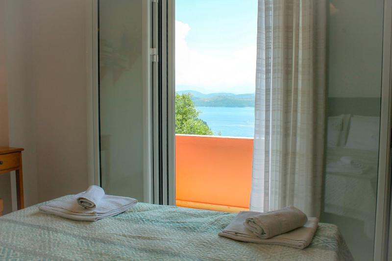 Clios House - image 30