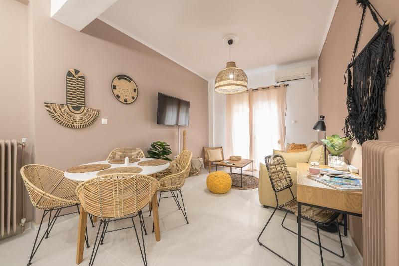 One-Bedroom Apartment image 1