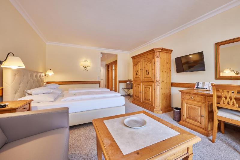 Comfort Double Room image 3