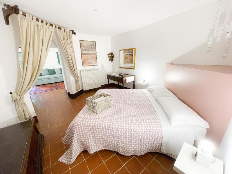 Quadruple Room image 1