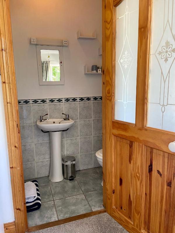 Triple Room with Garden View image 3