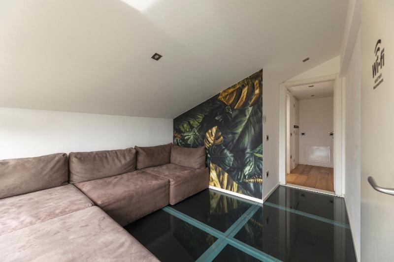 Suite image 3