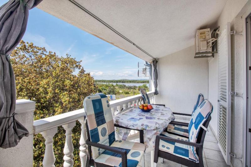Two-Bedroom Apartment with Terrace image 4