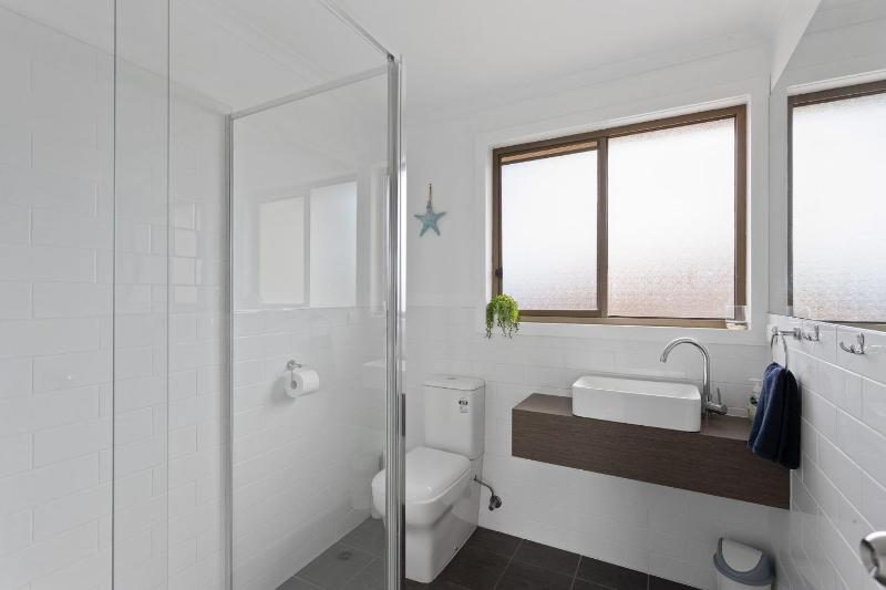 Coastal Comfort Retreat Cowes Phillip Island - image 16