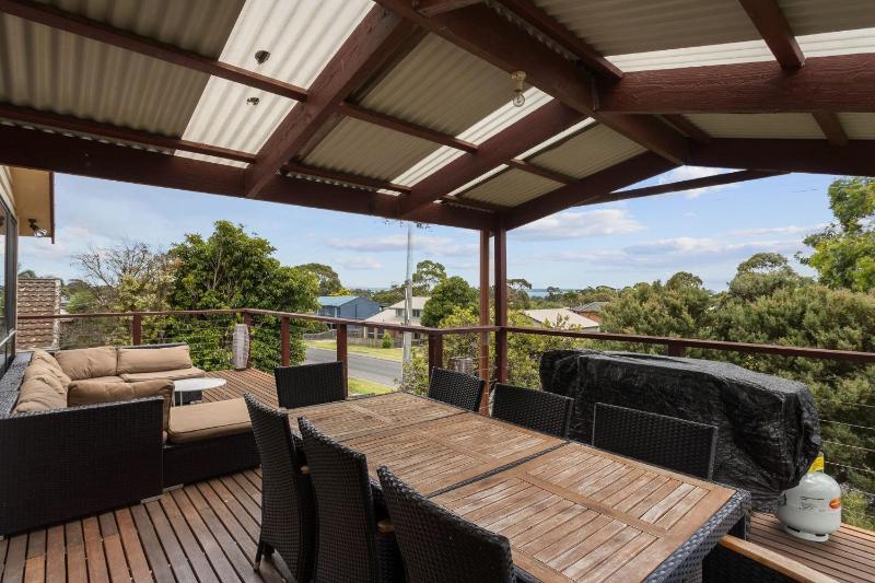 Coastal Comfort Retreat Cowes Phillip Island - image 8