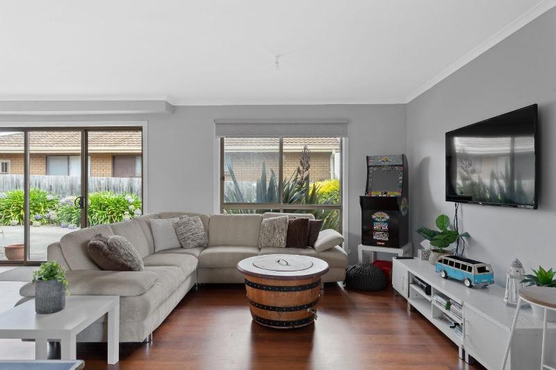 Coastal Comfort Retreat Cowes Phillip Island - image 7