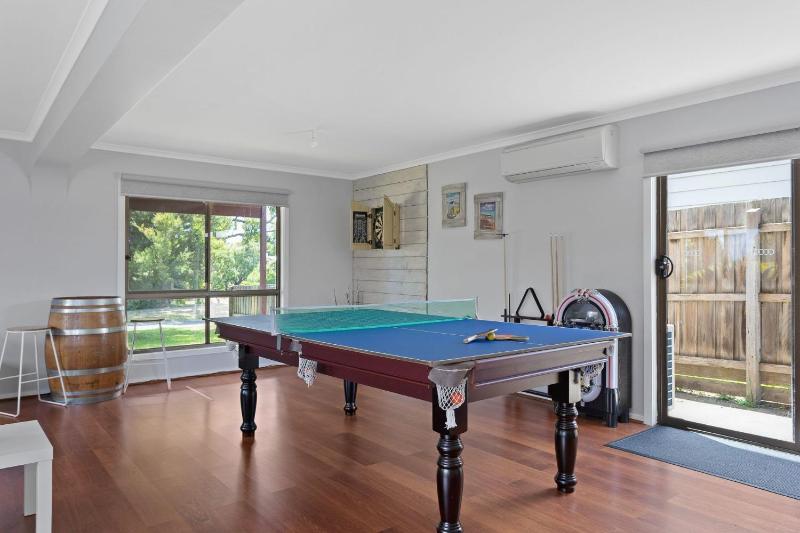 Coastal Comfort Retreat Cowes Phillip Island - image 6
