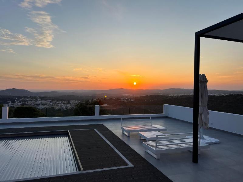 villagoldra rentals - Luxury and Family Villa - image 4