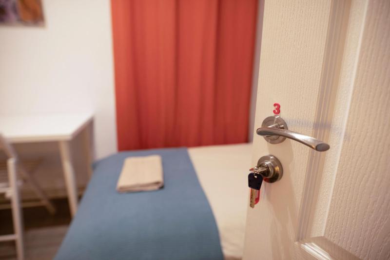 Apartment Carrer de Joan - image 7