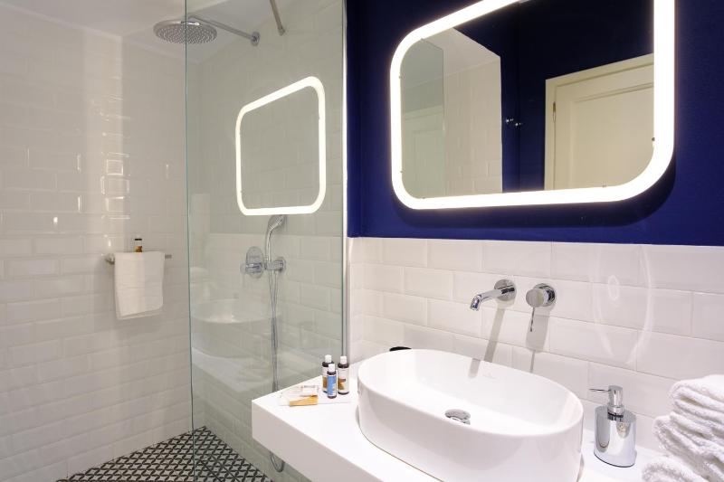 Premium Room image 2