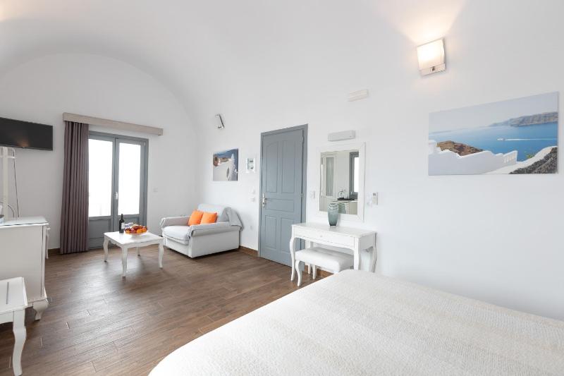 Junior Suite with Sea View image 1