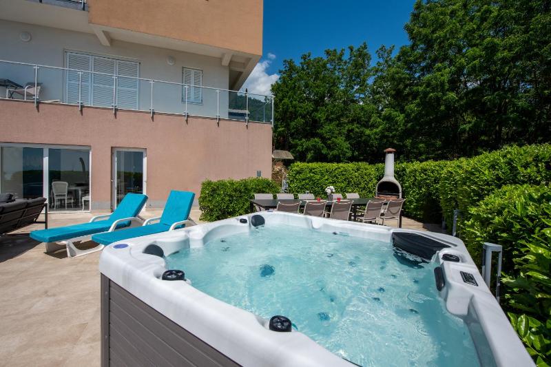Villa Sveti Petar - with heated pool and outdoor jacuzzi - image 38