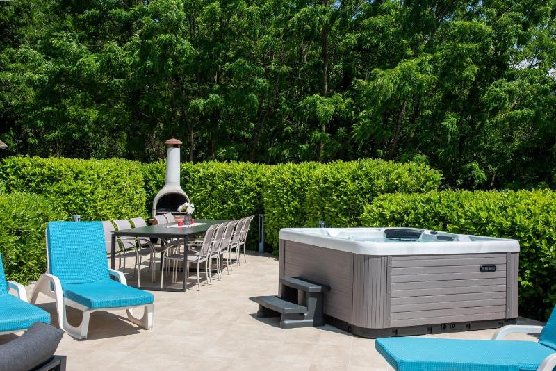 Villa Sveti Petar - with heated pool and outdoor jacuzzi - image 24