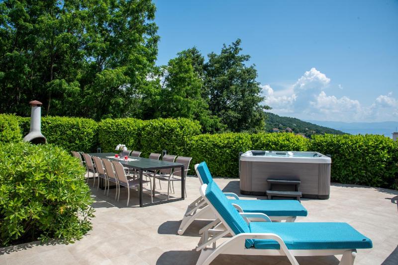 Villa Sveti Petar - with heated pool and outdoor jacuzzi - image 7