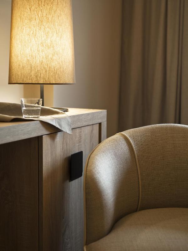 Deluxe Double or Twin Room image 3