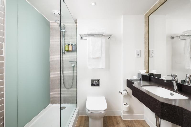 Standard Room image 3