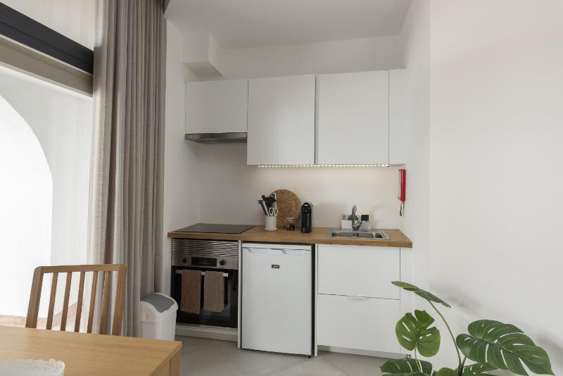 Madalena Village 1 - City centre by HD PROPERTIES - image 8