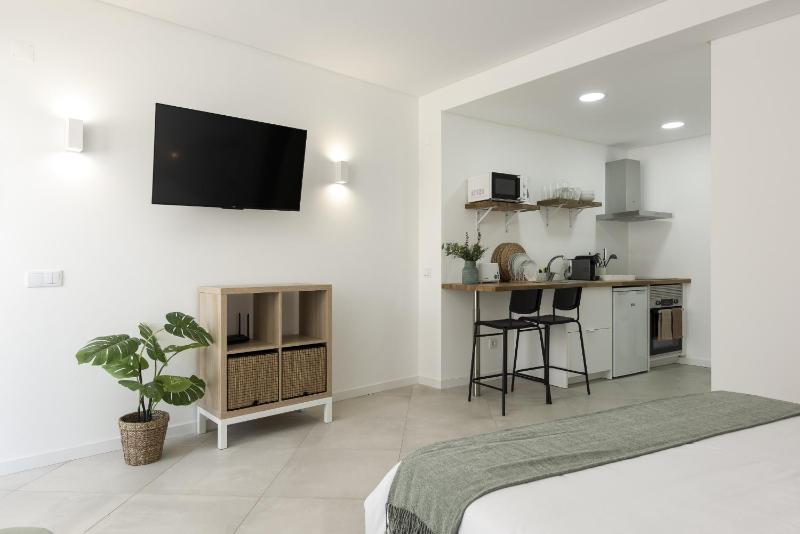 Madalena Village 6 - City centre by HD PROPERTIES - image 1