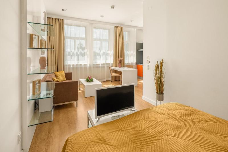 Standard Studio image 4