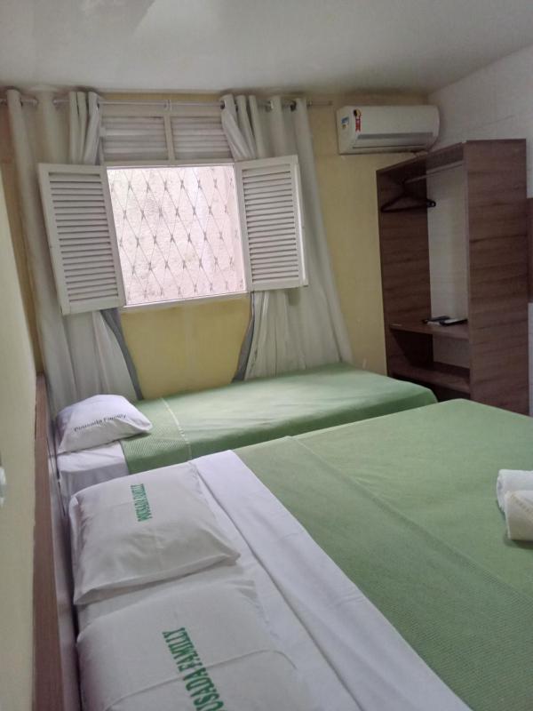 Economy Twin Room image 1